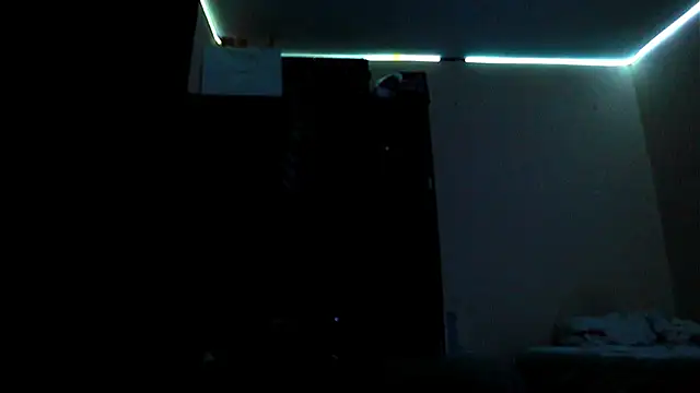 Snapshot of AlphaMasterXxx chatting on 10-27-25, 03:43 AlphaMasterXxx online show from 10-27-25, 03:43