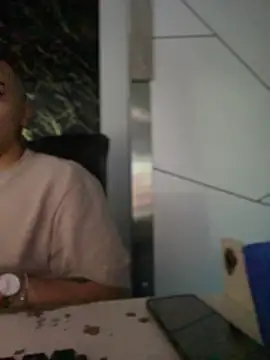 Snapshot of AlphaMasterXxx chatting on 11-15-25, 10:01 AlphaMasterXxx online show from 11-15-25, 10:01