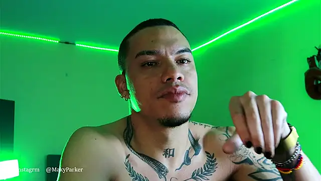 Snapshot of AlphaMasterXxx chatting on 11-22-25, 08:52 AlphaMasterXxx online show from 11-22-25, 08:52