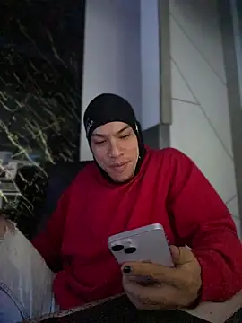 Snapshot of AlphaMasterXxx chatting on 11-26-25, 12:06 AlphaMasterXxx online show from 11-26-25, 12:06