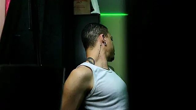 Snapshot of AlphaMasterXxx chatting on 12-03-25, 04:53 AlphaMasterXxx online show from 12-03-25, 04:53