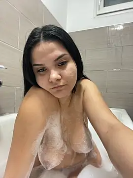 Selena y online show from 11-17-25, 07:52