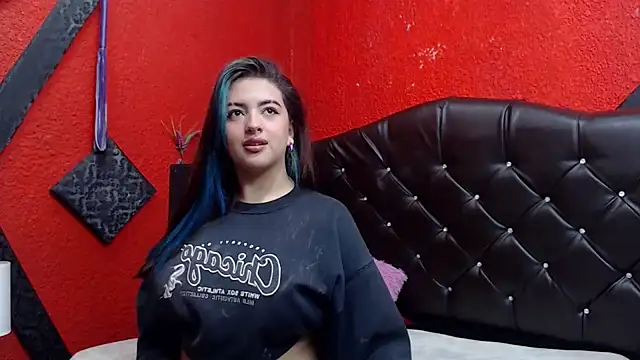 MaviceMur online show from 11-19-25, 10:10