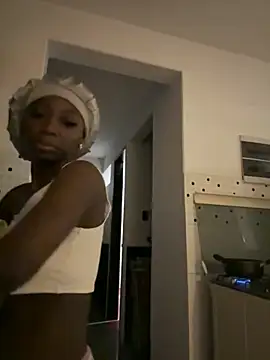 EmilyKisx online show from 11-21-25, 10:14