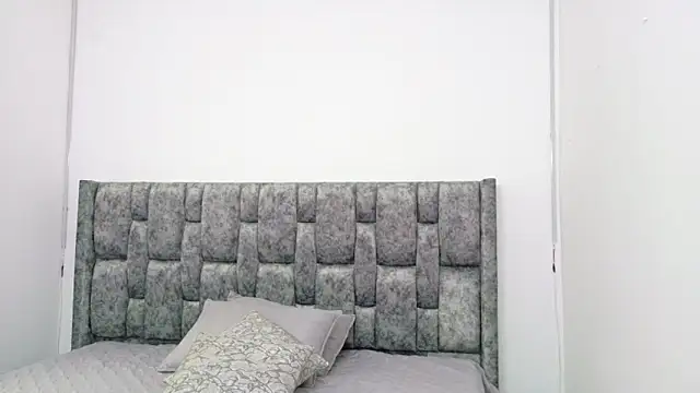 Lizbeth Rouse online show from 09-14-25, 02:05