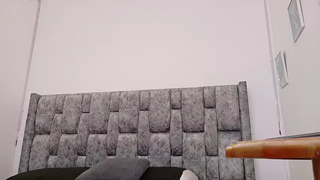 Lizbeth Rouse online show from 10-16-25, 01:56