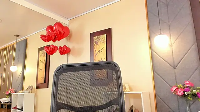 OliviGrace online show from 12-17-25, 10:16