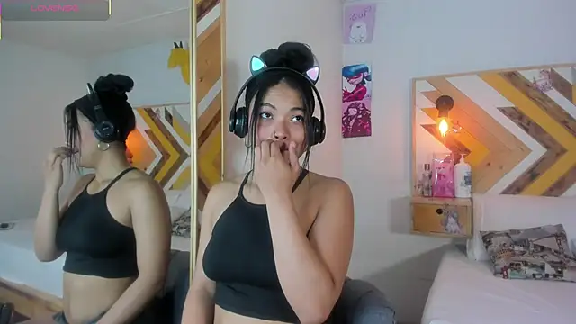 SoleneFontaine online show from 11-27-25, 11:56