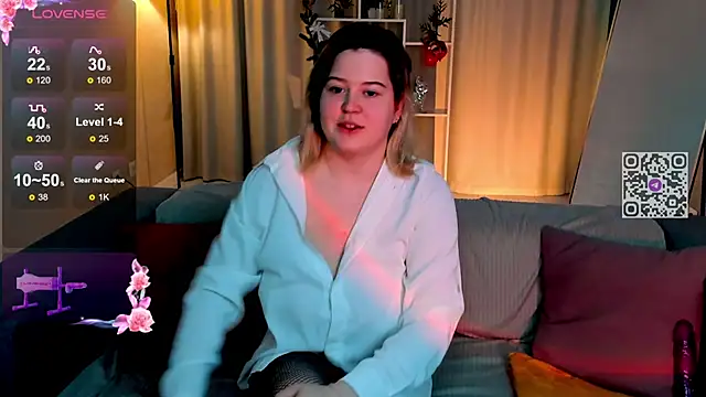 HelenHartt online show from 12-04-25, 01:48