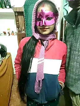 Snapshot of LOVE568 chatting on 12-21-25, 07:15 LOVE568 online show from 12-21-25, 07:15