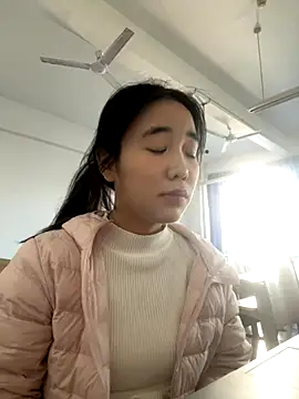 luluya1314 online show from 11-19-25, 05:40