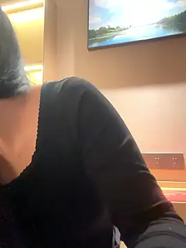 luluya1314 online show from 01-10-26, 08:38