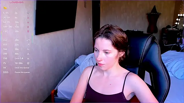 Agata in Wonderland online show from 09-23-25, 01:14