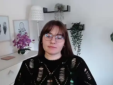 Julie Diamond online show from 09-25-25, 12:42