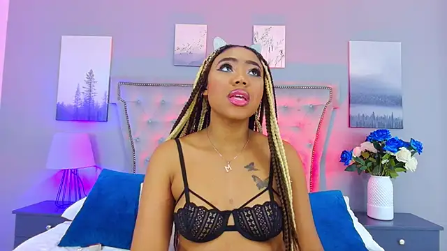 Snapshot of AngelaRoberts chatting on 11-09-25, 04:22 AngelaRoberts online show from 11-09-25, 04:22