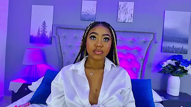 Snapshot of AngelaRoberts chatting on 11-10-25, 04:11 AngelaRoberts online show from 11-10-25, 04:11