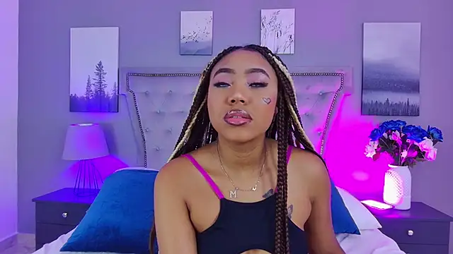 Snapshot of AngelaRoberts chatting on 11-20-25, 04:56 AngelaRoberts online show from 11-20-25, 04:56