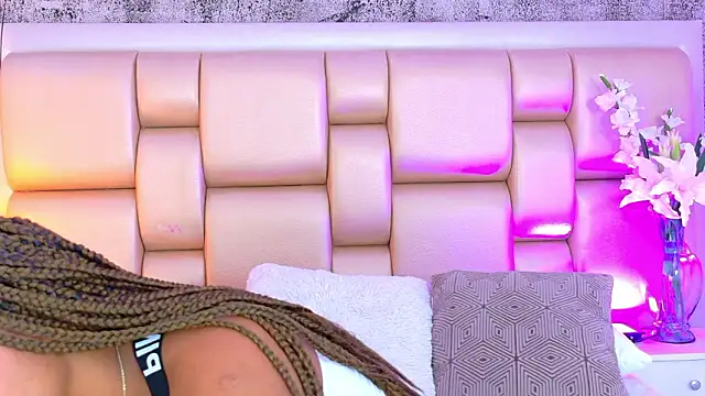 AngelaRoberts online show from 02-18-26, 09:00