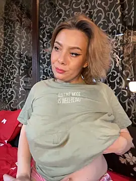 emmasweett11 online show from 12-03-25, 09:18