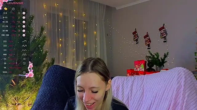 NyxaThorn online show from 12-22-25, 02:36