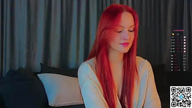 Snapshot of GildedKitten chatting on 10-02-25, 05:53 GildedKitten online show from 10-02-25, 05:53