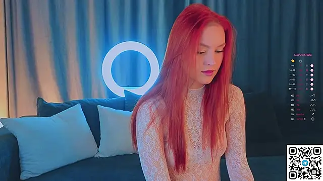 Snapshot of GildedKitten chatting on 10-16-25, 05:47 GildedKitten online show from 10-16-25, 05:47