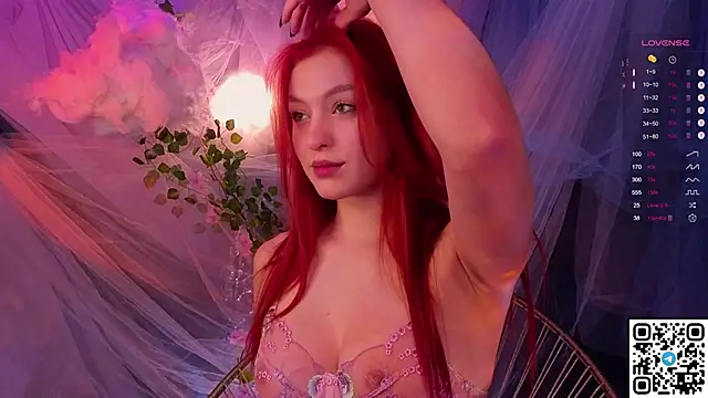 Snapshot of GildedKitten chatting on 12-15-25, 05:50 GildedKitten online show from 12-15-25, 05:50