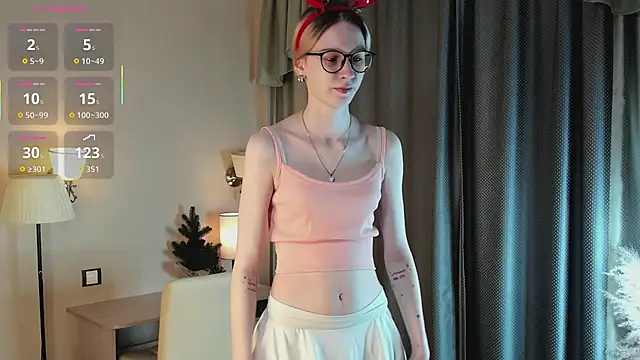 SharylSmalt online show from 12-21-25, 01:02