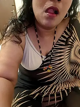 Aunty Boy 143 online show from 10-08-25, 12:36