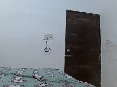 Snapshot of soya_queen chatting on 02-13-26, 03:13 soya queen online show from 02-13-26, 03:13