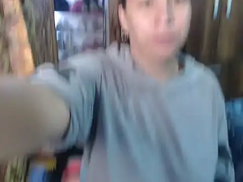 cloequeen15 online show from 01-08-26, 04:42