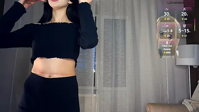 Snapshot of MalvinaKroening chatting on 10-26-25, 04:29 MalvinaKroening online show from 10-26-25, 04:29