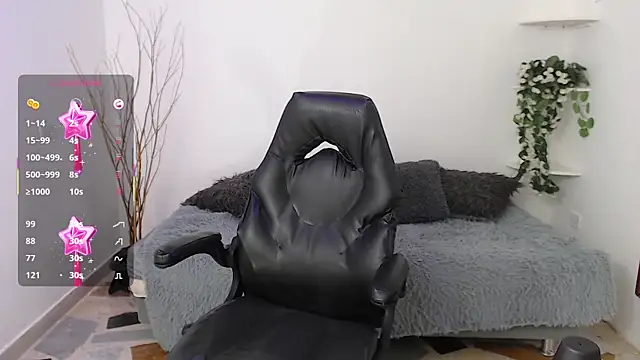 LiaGlow online show from 11-13-25, 12:26