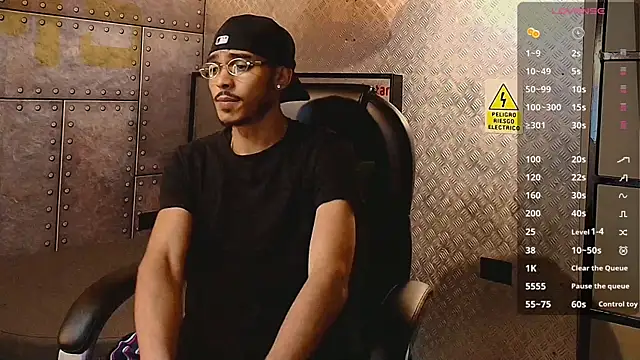 MarcusRain  online show from 01-11-26, 03:44