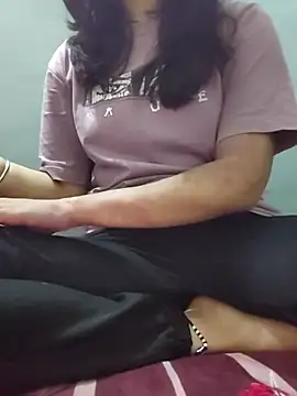 Snapshot of Laila_Pahadi chatting on 10-08-25, 08:39 Laila Pahadi online show from 10-08-25, 08:39