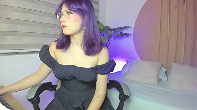 rei cos online show from 09-30-25, 12:32