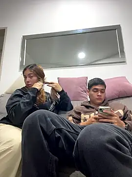 Snapshot of Samantha_2190 chatting on 01-17-26, 04:28 Samantha 2190 online show from 01-17-26, 04:28