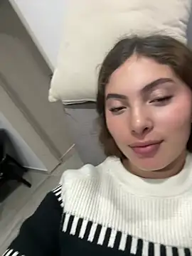 Snapshot of Samantha_2190 chatting on 01-18-26, 12:03 Samantha 2190 online show from 01-18-26, 12:03