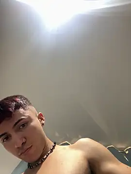 Snapshot of Mike_Benelli chatting on 09-12-25, 07:58 Mike Benelli online show from 09-12-25, 07:58