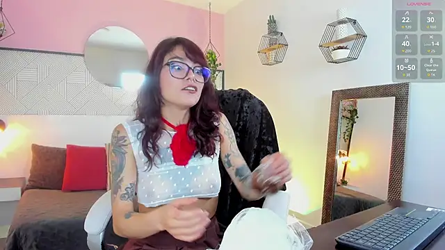 Snapshot of Esmeralda_CO chatting on 10-23-25, 12:59 Esmeralda CO online show from 10-23-25, 12:59