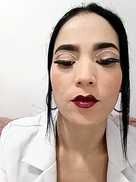 jamila zair online show from 11-21-25, 01:21