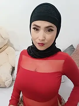 Snapshot of jamila_zair chatting on 05-19-26, 02:34 jamila zair online show from 05-19-26, 02:34