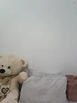 Snapshot of jamila_zair chatting on 05-28-26, 02:14 jamila zair online show from 05-28-26, 02:14