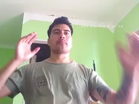 Snapshot of parca13 chatting on 12-16-25, 12:10 parca13 online show from 12-16-25, 12:10