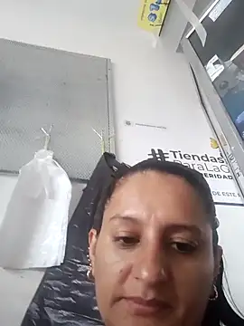 Snapshot of Titiss8921 chatting on 09-10-25, 12:16 Titiss8921 online show from 09-10-25, 12:16