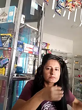 Snapshot of Titiss8921 chatting on 09-24-25, 01:14 Titiss8921 online show from 09-24-25, 01:14