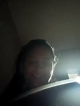 Snapshot of Titiss8921 chatting on 11-27-25, 02:35 Titiss8921 online show from 11-27-25, 02:35