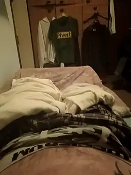 Empi19cm online show from 11-30-25, 05:33