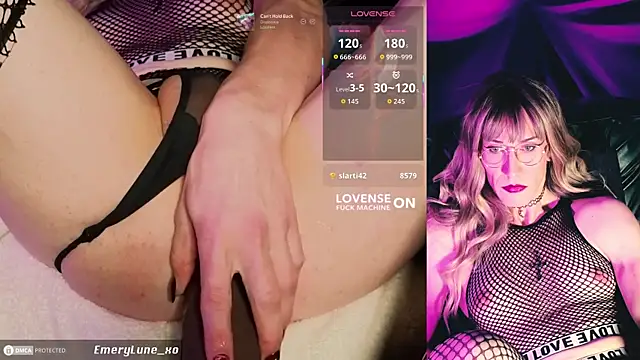 Snapshot of EmeryLune_xo chatting on 01-08-26, 06:37 EmeryLune xo online show from 01-08-26, 06:37