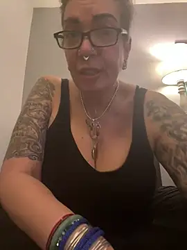 dieseldame1313 online show from 01-31-25, 03:30